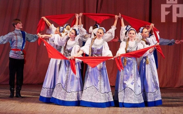 В Запорожье на фестивале прославляли страну-агрессора Фото № 1 В Запорожье на фестивале прославляли страну-агрессора Фото № 1