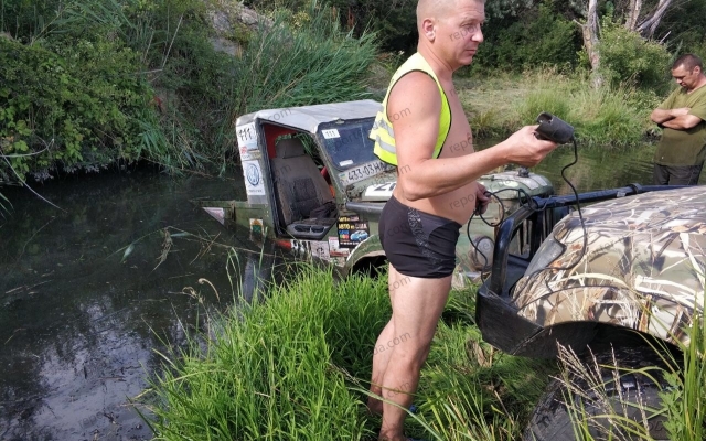 Под Запорожьем соревновались внедорожники (ФОТО) Фото № 1 Под Запорожьем соревновались внедорожники (ФОТО) Фото № 1