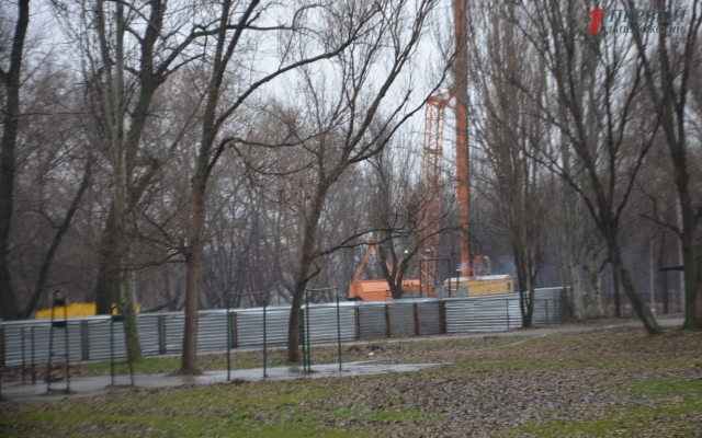 Возле Возле