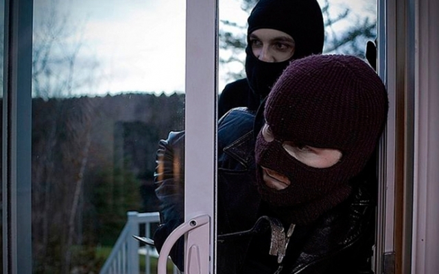 Под Запорожьем девушка помогла избежать ограбления Фото № 0 Под Запорожьем девушка помогла избежать ограбления Фото № 0
