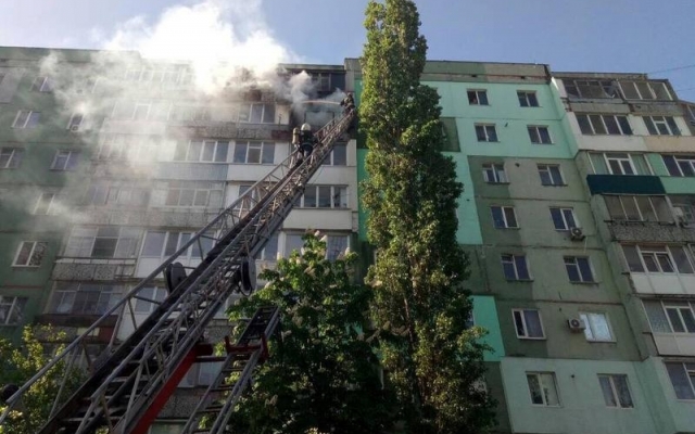В сети появились фото и видео пожара в девятиэтажке Фото № 1 В сети появились фото и видео пожара в девятиэтажке Фото № 1