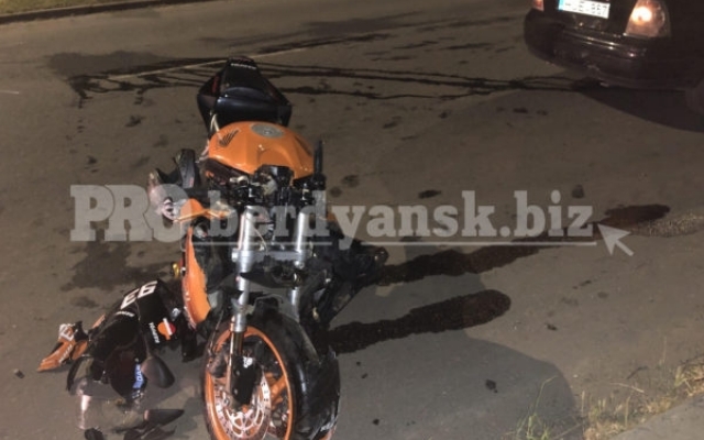 В Запорожской области произошло жуткое ДТП (ВИДЕО) Фото № 0 В Запорожской области произошло жуткое ДТП (ВИДЕО) Фото № 0