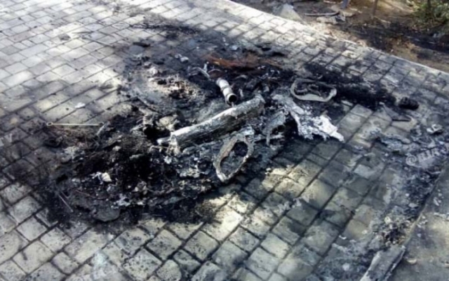 В Запорожской области около многоэтажки дотла сгорел В Запорожской области около многоэтажки дотла сгорел