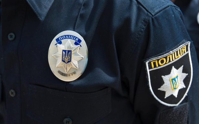 Молодой человек нанес два удара ножом отчиму и продолжил застолье Фото № 0 Молодой человек нанес два удара ножом отчиму и продолжил застолье Фото № 0