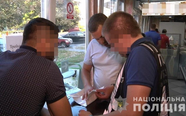 В Запорожье закрыли несколько киосков на 6-й больнице (ФОТО, ВИДЕО) Фото № 1 В Запорожье закрыли несколько киосков на 6-й больнице (ФОТО, ВИДЕО) Фото № 1