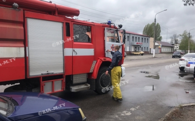 Под Запорожьем в гимназии эвакуировали учащихся и педагогов (ФОТО) Фото № 2 Под Запорожьем в гимназии эвакуировали учащихся и педагогов (ФОТО) Фото № 2