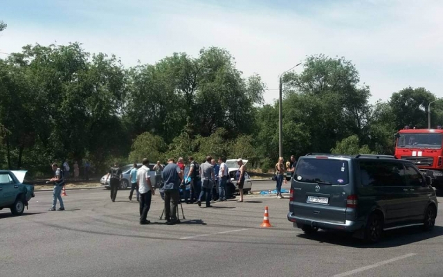 Опубликованы ФОТО и ВИДЕОматериалы с места жуткого ДТП в Запорожье Фото № 2 Опубликованы ФОТО и ВИДЕОматериалы с места жуткого ДТП в Запорожье Фото № 2