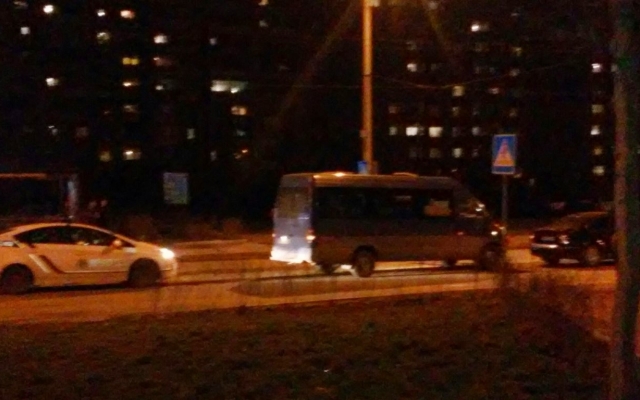 Пару часов назад в Запорожье произошло ДТП с маршруткой Фото № 6 Пару часов назад в Запорожье произошло ДТП с маршруткой Фото № 6