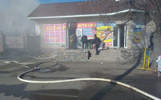 В Запорожской области сгорел магазин детских товаров (ФОТО) Фото № 0 В Запорожской области сгорел магазин детских товаров (ФОТО) Фото № 0