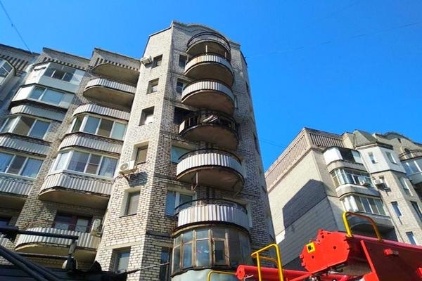 В Александровском районе произошел пожар в многоэтажке Фото № 1 В Александровском районе произошел пожар в многоэтажке Фото № 1