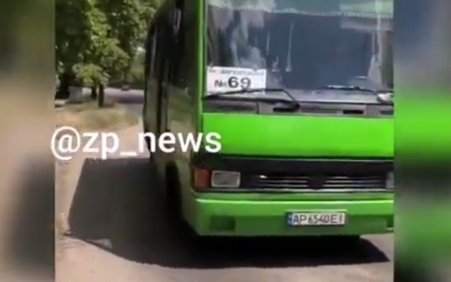 В Запорожье горожане жалуются на маршрутку-призрак (ВИДЕО) Фото № 0 В Запорожье горожане жалуются на маршрутку-призрак (ВИДЕО) Фото № 0