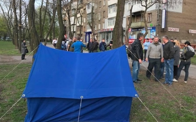 Парк пока остается: Суд запретил вырубку запорожского сквера Фото № 0 Парк пока остается: Суд запретил вырубку запорожского сквера Фото № 0