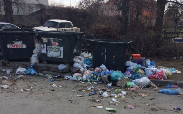 Запорожцы опубликовали фото мусорного города Фото № 2 Запорожцы опубликовали фото мусорного города Фото № 2