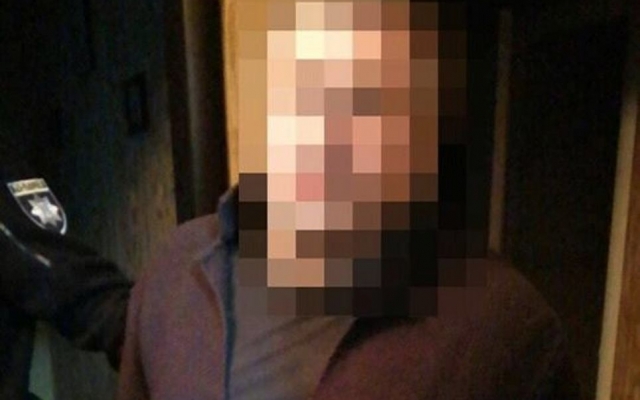 Интернет-знакомства: Мужчина пригласил девушку на свидание и приставил нож к горлу (ФОТО) Фото № 2 Интернет-знакомства: Мужчина пригласил девушку на свидание и приставил нож к горлу (ФОТО) Фото № 2