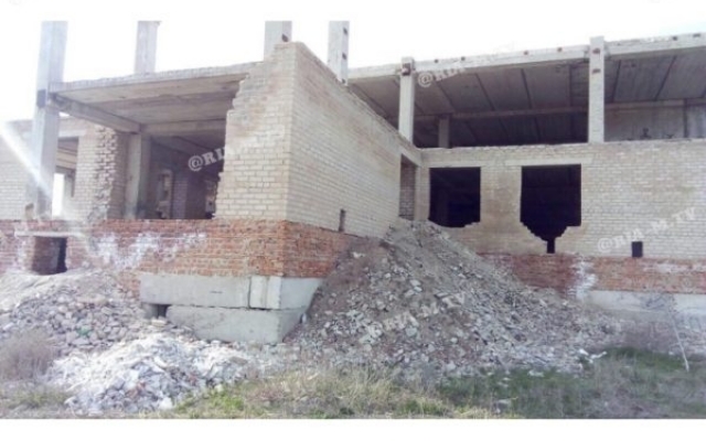 В Запорожской области во время уборки разнорабочий нашел В Запорожской области во время уборки разнорабочий нашел