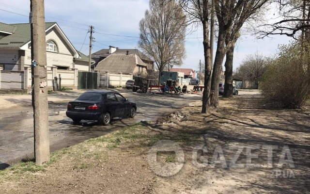 Волшебные свойства буряка: После чего в Запорожье заасфальтировали ямы Фото № 5 Волшебные свойства буряка: После чего в Запорожье заасфальтировали ямы Фото № 5
