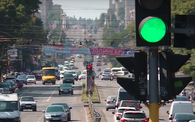 В Запорожье много лет конфликтуют водители маршруток и таксисты Фото № 0 В Запорожье много лет конфликтуют водители маршруток и таксисты Фото № 0