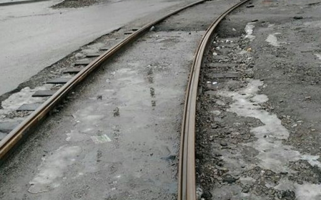 Запорожцы возмущены состоянием центральной дороги Заводского района (ФОТО) Фото № 4 Запорожцы возмущены состоянием центральной дороги Заводского района (ФОТО) Фото № 4