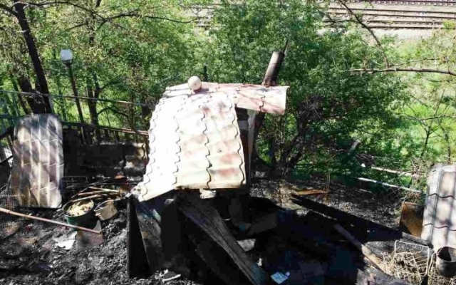 Ночной пожар в гаражном кооперативе: Сгорел до тла автомобиль (ФОТО) Фото № 3 Ночной пожар в гаражном кооперативе: Сгорел до тла автомобиль (ФОТО) Фото № 3