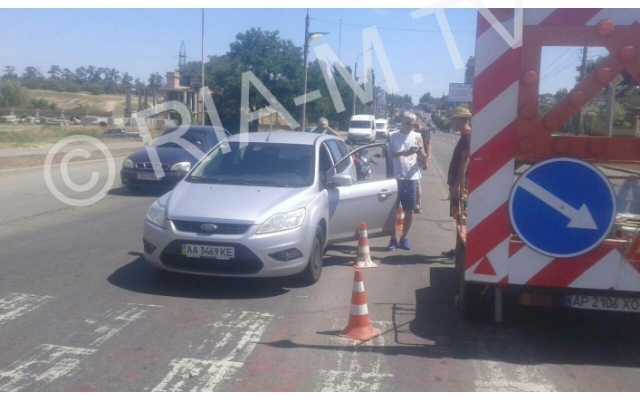 Под Запорожьем в аварию попала съемочная группа центрального телеканала (ФОТО) Фото № 1 Под Запорожьем в аварию попала съемочная группа центрального телеканала (ФОТО) Фото № 1