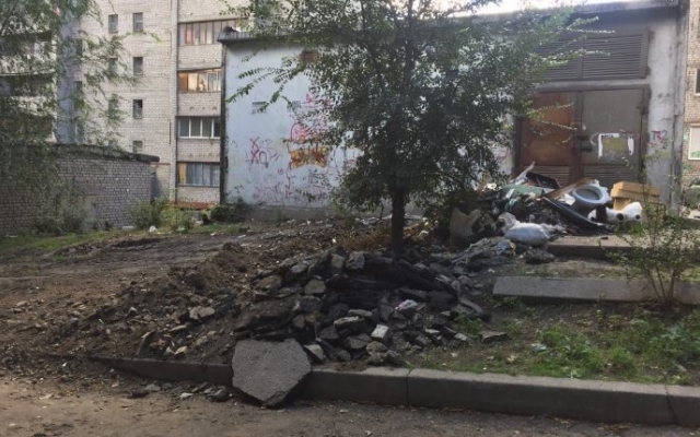Добро пожаловать в ад: Во что превратился один из запорожских дворов (ФОТО) Фото № 0 Добро пожаловать в ад: Во что превратился один из запорожских дворов (ФОТО) Фото № 0