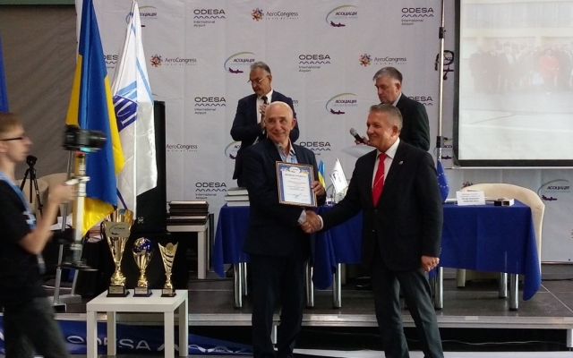 Запорожский аэропорт назван одним из лучших в Украине Фото № 0 Запорожский аэропорт назван одним из лучших в Украине Фото № 0