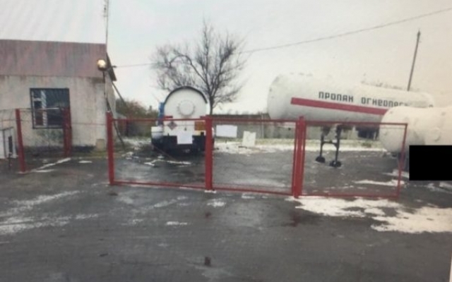 В Запорожской области полиция обнаружила нелегальную автозаправку Фото № 0 В Запорожской области полиция обнаружила нелегальную автозаправку Фото № 0