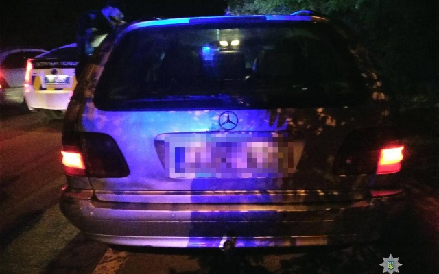 Погоня в Запорожье: Воры выскакивали из Погоня в Запорожье: Воры выскакивали из