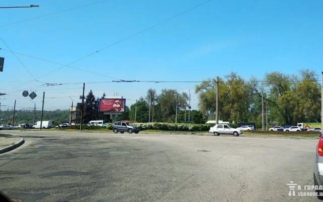 Возле плотины пробка: из-за ремонта перекрыли дорогу (ФОТО) Фото № 2 Возле плотины пробка: из-за ремонта перекрыли дорогу (ФОТО) Фото № 2