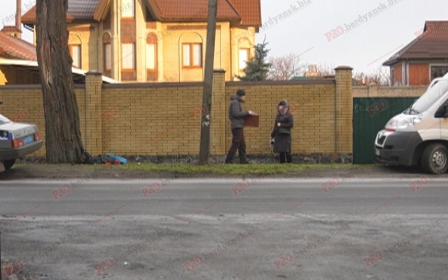 Под Запорожьем на улице лежал труп (ФОТО) Фото № 0 Под Запорожьем на улице лежал труп (ФОТО) Фото № 0