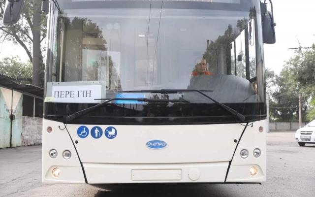 В Запорожье появился новый троллейбус с автономным ходом: Скоро запустится новый маршрут на Хортицу (ФОТО) Фото № 1 В Запорожье появился новый троллейбус с автономным ходом: Скоро запустится новый маршрут на Хортицу (ФОТО) Фото № 1