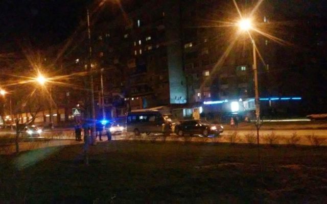 Пару часов назад в Запорожье произошло ДТП с маршруткой Фото № 5 Пару часов назад в Запорожье произошло ДТП с маршруткой Фото № 5
