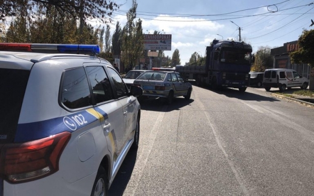 В Бердянске произошло ДТП с участием полицейских (ФОТО) Фото № 1 В Бердянске произошло ДТП с участием полицейских (ФОТО) Фото № 1