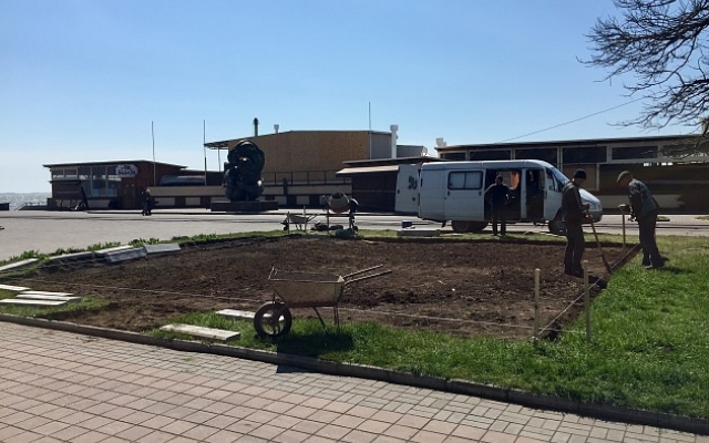 В Запорожской области устанавливают огромную шахматную доску Фото № 0 В Запорожской области устанавливают огромную шахматную доску Фото № 0