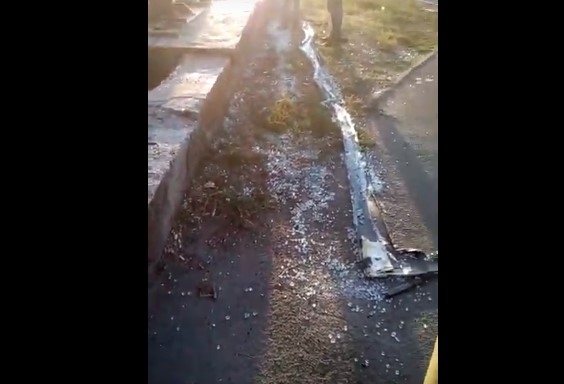 В Запорожье разгромили билборд (ВИДЕО) Фото № 0 В Запорожье разгромили билборд (ВИДЕО) Фото № 0
