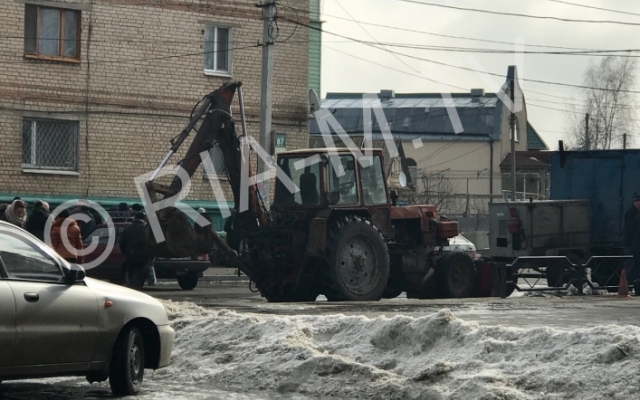 Масштабная авария водопроводных сетей: целый район остался без воды (ФОТО) Фото № 3 Масштабная авария водопроводных сетей: целый район остался без воды (ФОТО) Фото № 3