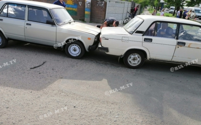 В Запорожской области пасажирский автобус попал в аварию (ФОТО) Фото № 0 В Запорожской области пасажирский автобус попал в аварию (ФОТО) Фото № 0