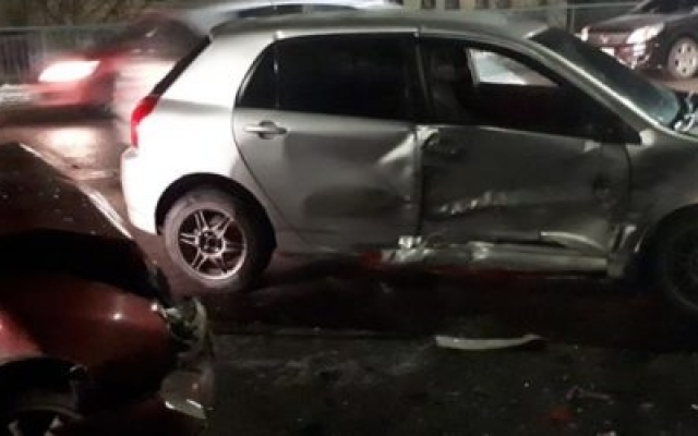 На одной и той же дороге произошло два ДТП с разницей в 10 минут (ФОТО) Фото № 2 На одной и той же дороге произошло два ДТП с разницей в 10 минут (ФОТО) Фото № 2