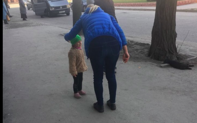 ДТП в центре Запорожья: Автомобиль занесло на тротуар, где гуляла женщина с ребенком (ФОТО) Фото № 0 ДТП в центре Запорожья: Автомобиль занесло на тротуар, где гуляла женщина с ребенком (ФОТО) Фото № 0