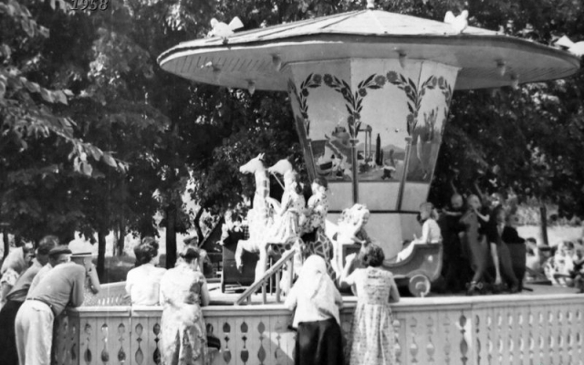 Уникальные фото: Главному парку Запорожья исполнилось 60 лет Фото № 5 Уникальные фото: Главному парку Запорожья исполнилось 60 лет Фото № 5