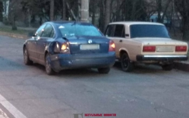 В Запорожье произошло массовое ДТП: Людей вырезали из авто (ФОТО) Фото № 1 В Запорожье произошло массовое ДТП: Людей вырезали из авто (ФОТО) Фото № 1