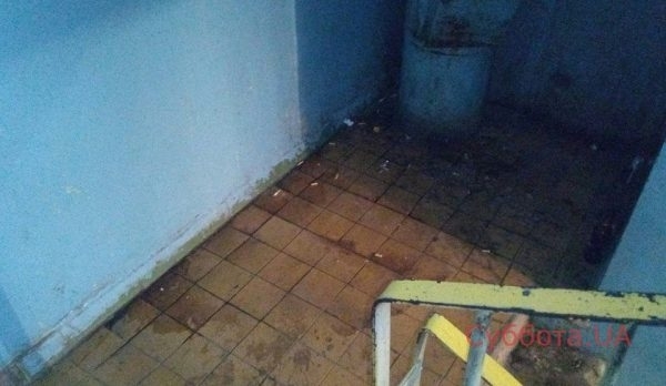 В сети показали страшный подъезд (ФОТО) Фото № 0 В сети показали страшный подъезд (ФОТО) Фото № 0