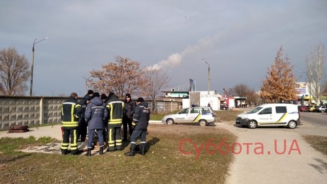 В Запорожской области из коллектора достали тело человека (ФОТО) Фото № 1 В Запорожской области из коллектора достали тело человека (ФОТО) Фото № 1