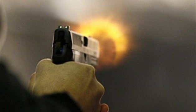 Мужчину обстреляли в собственном дворе Фото № 0 Мужчину обстреляли в собственном дворе Фото № 0
