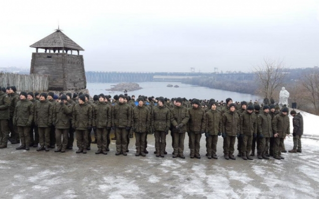 Военнослужащие организовали флешмоб в поддержку моряков (ВИДЕО) Фото № 1 Военнослужащие организовали флешмоб в поддержку моряков (ВИДЕО) Фото № 1