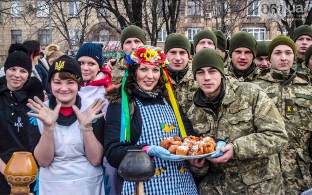 Опубликованы фото с сегодняшней волонтерской ярмарки Фото № 0 Опубликованы фото с сегодняшней волонтерской ярмарки Фото № 0