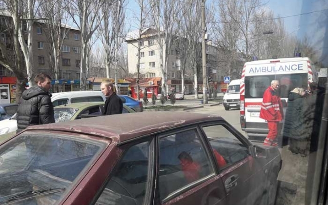 В Запорожской области столкнулись две легковушки (ФОТО) Фото № 0 В Запорожской области столкнулись две легковушки (ФОТО) Фото № 0