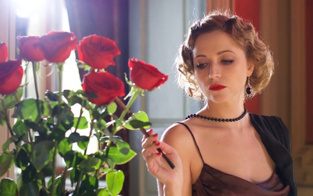 «Интер» покажет сериал о песне, которая провоцировала самоубийства женщин Фото № 2 «Интер» покажет сериал о песне, которая провоцировала самоубийства женщин Фото № 2