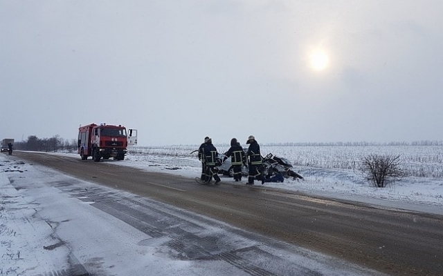 Полиция ищет очевидцев страшной аварии со смертельным исходом Фото № 1 Полиция ищет очевидцев страшной аварии со смертельным исходом Фото № 1