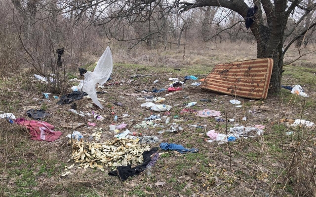 Смотрите: запорожская Хортица превращается в свалку Фото № 0 Смотрите: запорожская Хортица превращается в свалку Фото № 0
